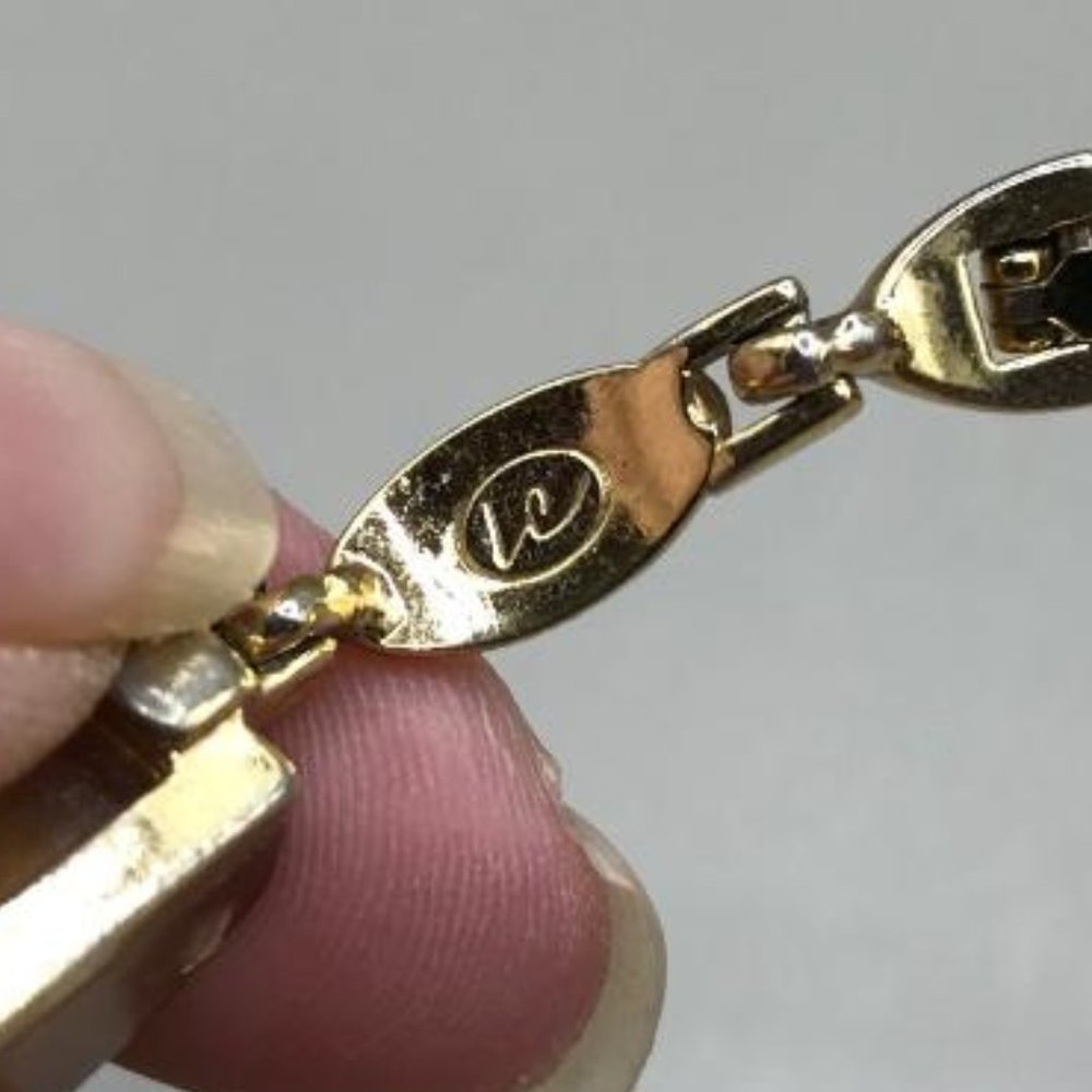 Liz Claiborne Multi Color Acrylic Gems Bracelet - Picture 3 of 8